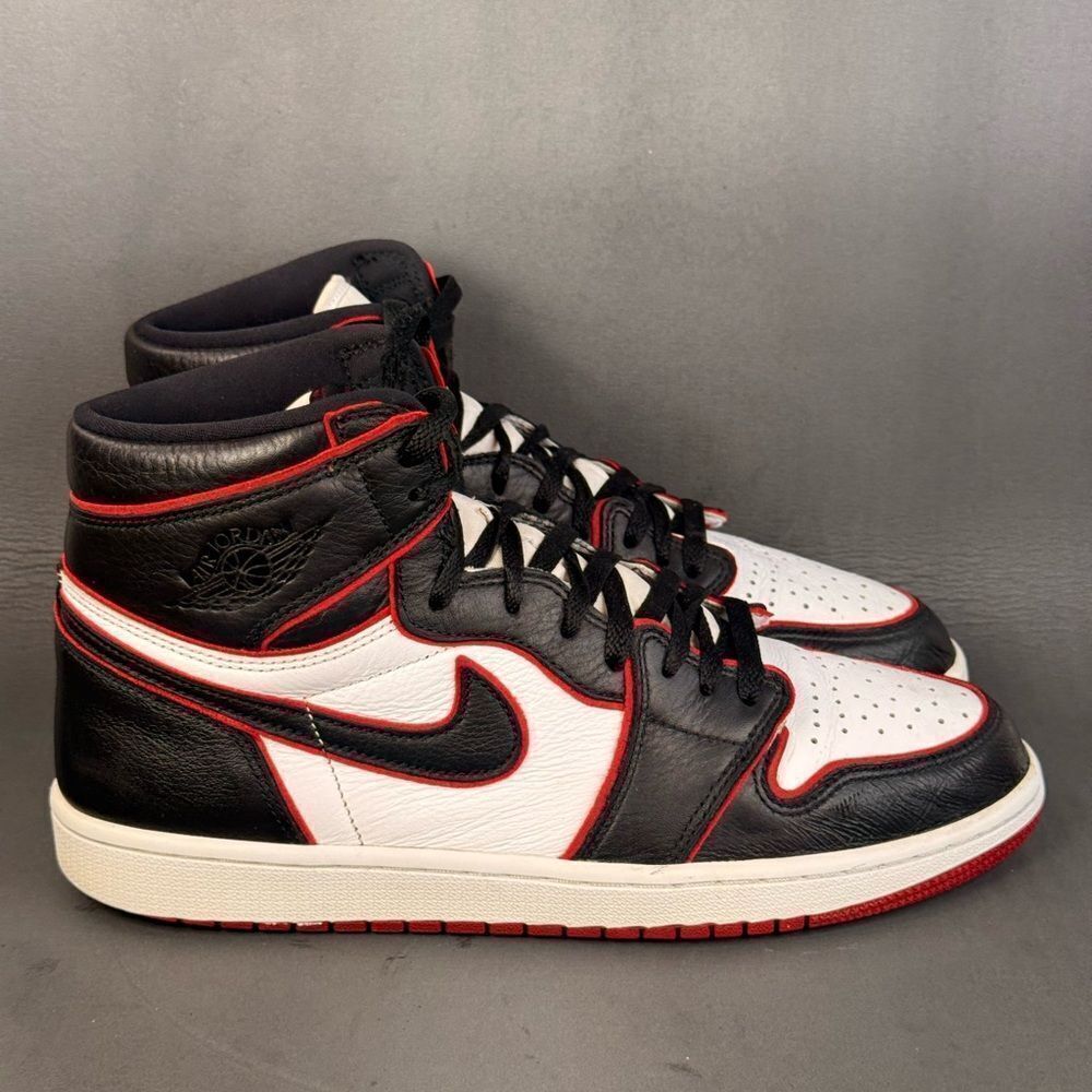 New Air Jordan 1 Retro High OG Bloodline athletic sneaker shoes men’s size 10.5
